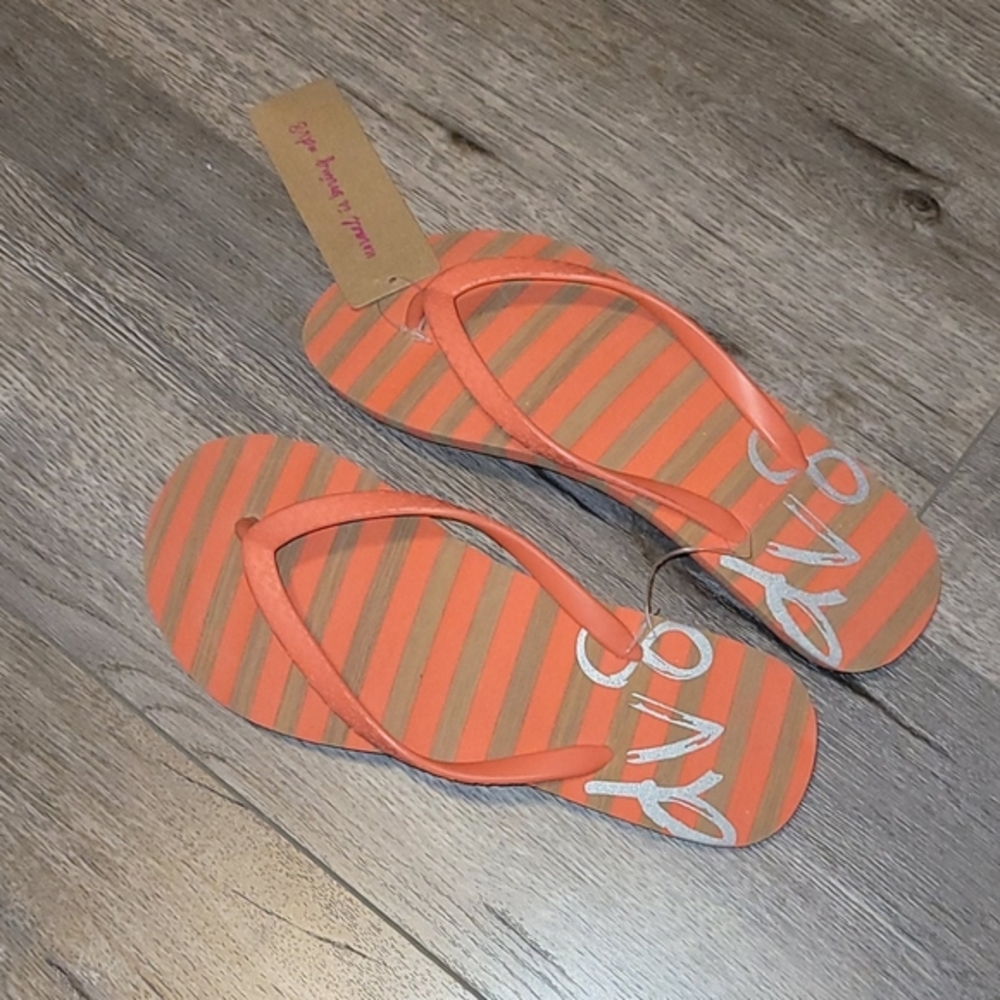 Dolce Vita DV8 Show Splash Electric Coral Flip Flop Sandals Size 8 NWT